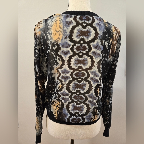 Cabi Python Sweatshirt - Picture 3 of 8